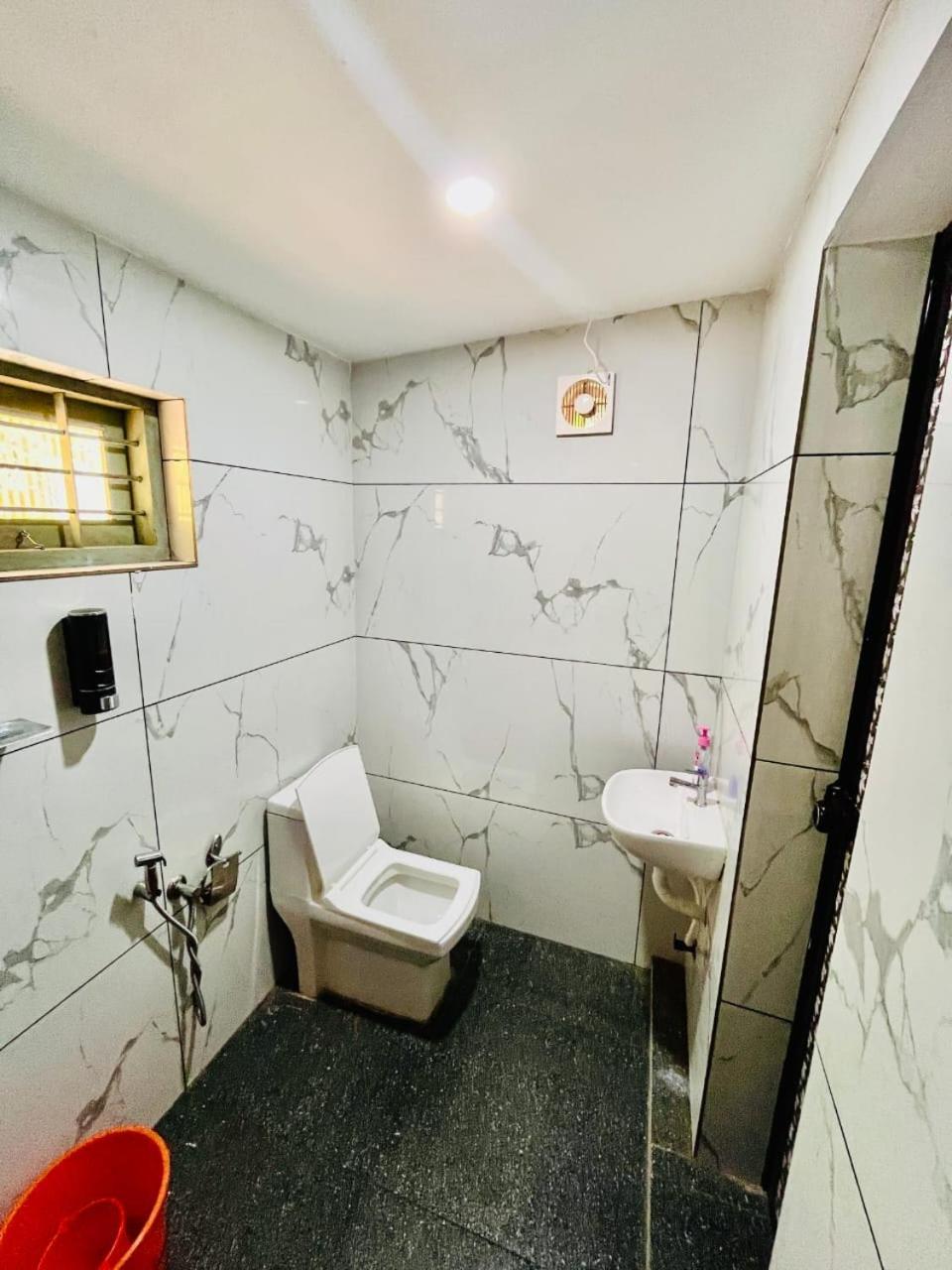 Mundro Garden Homestay Mundrothuruth Екстер'єр фото